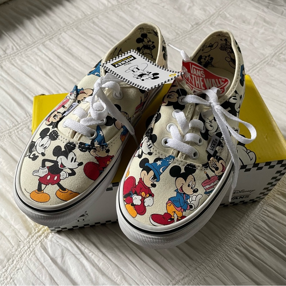 Disney x Vans Anniversary RARE size 5 women